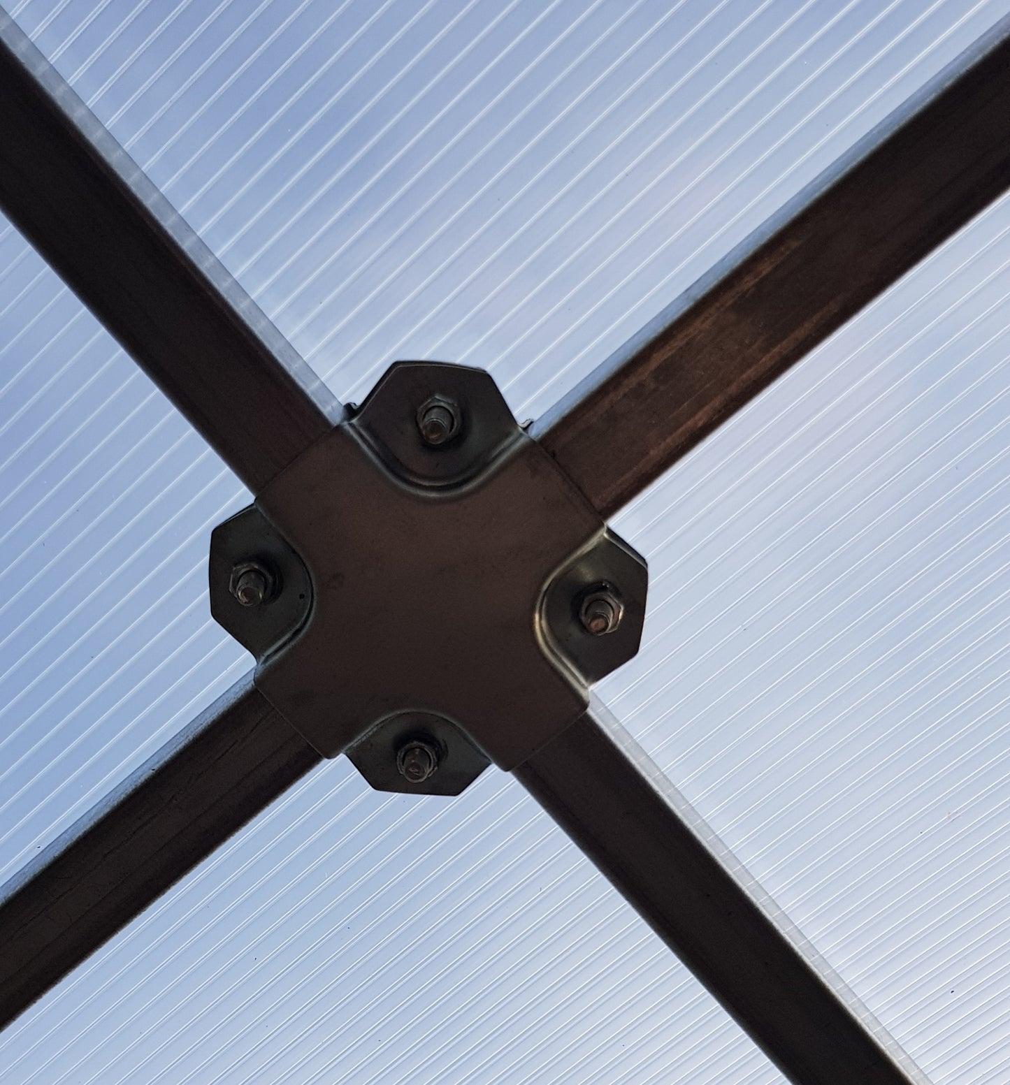 Kasvihuone Quadra Strong 18 m²