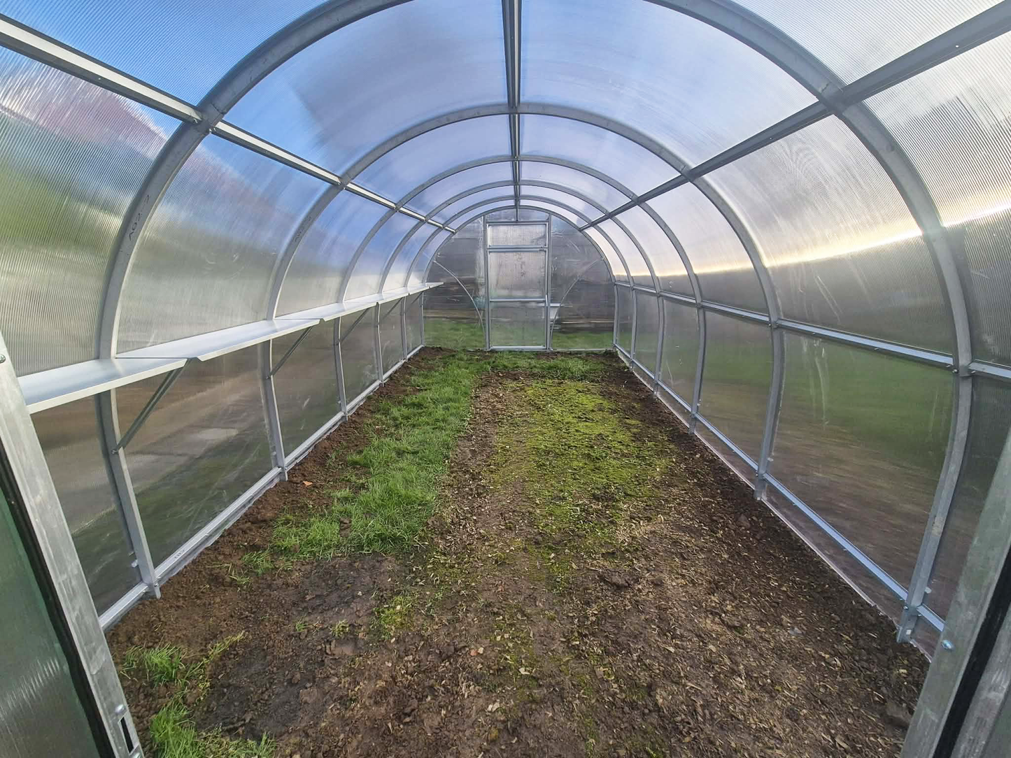 Hylly Sigma Lux-kasvihuoneisiin