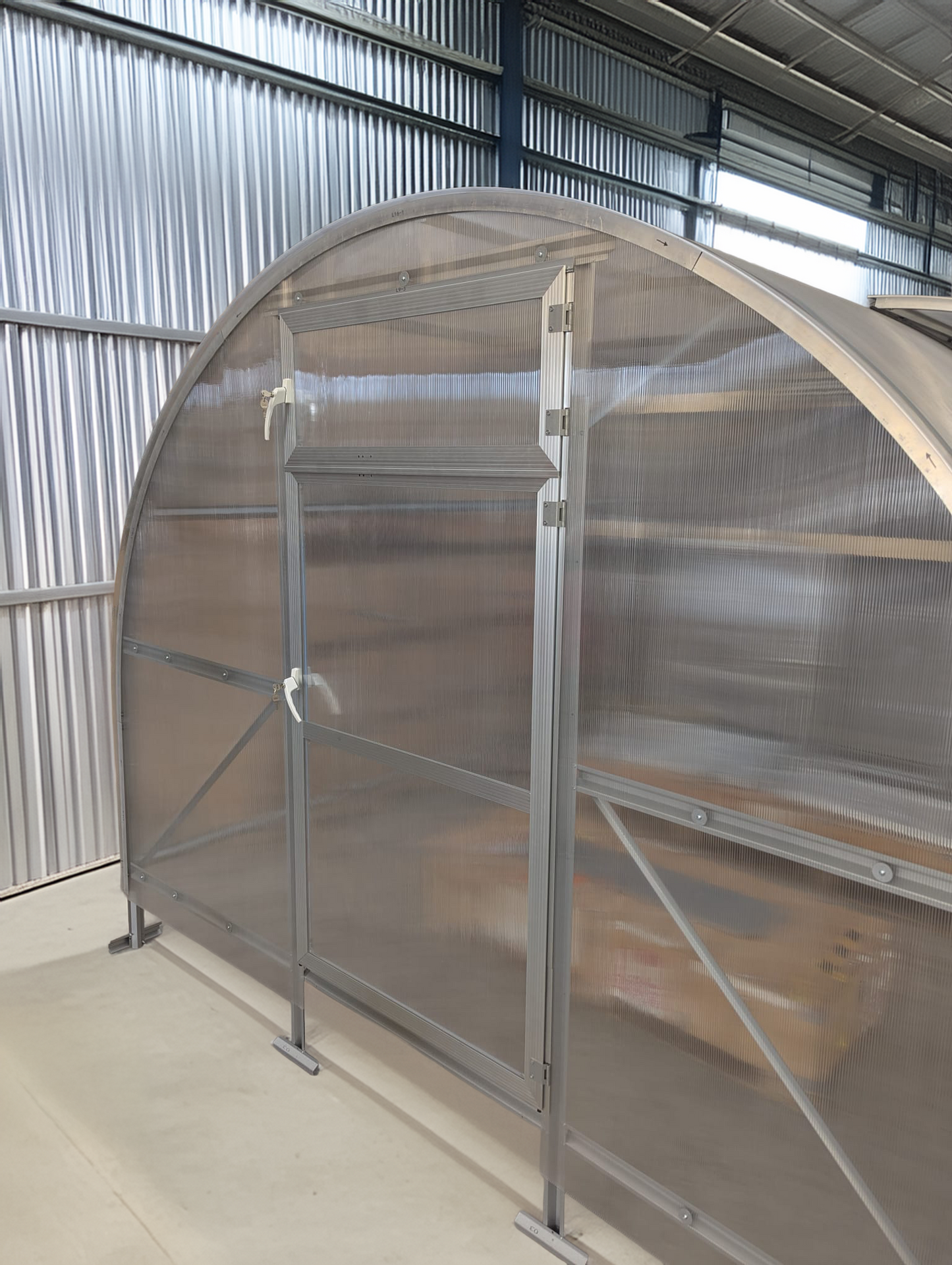 Kasvihuone Strong Lux 12 m² 6 mm